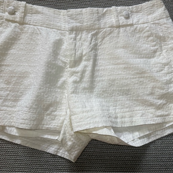 Banana Republic Factory Pants - Banana republic Factory White eyelet Women's vintage style Shorts 10 EUC